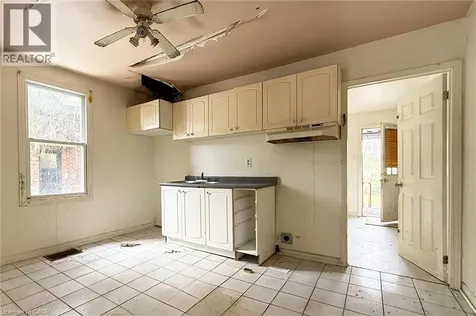 258 Emerson Street Hamilton ON L8S 2Y6