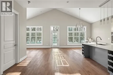 3205 Highpoint Court Burlington ON L7P 0P9