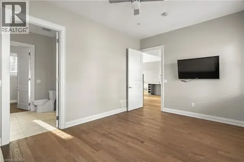 3205 Highpoint Court Burlington ON L7P 0P9