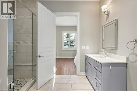 3205 Highpoint Court Burlington ON L7P 0P9