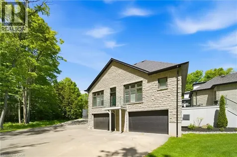 3205 Highpoint Court Burlington ON L7P 0P9