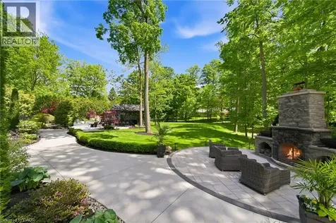 3205 Highpoint Court Burlington ON L7P 0P9