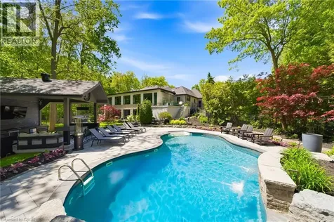 3205 Highpoint Court Burlington ON L7P 0P9