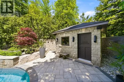 3205 Highpoint Court Burlington ON L7P 0P9