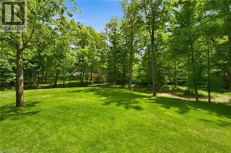 3205 Highpoint Court Burlington ON L7P 0P9