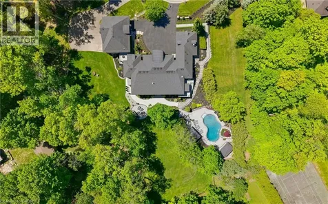 3205 Highpoint Court Burlington ON L7P 0P9