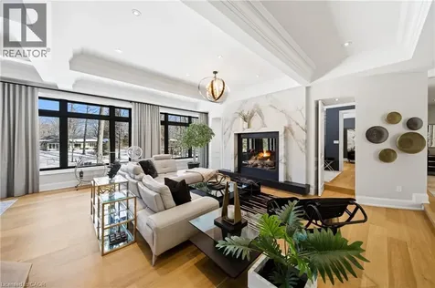 3205 Highpoint Court Burlington ON L7P 0P9