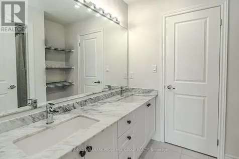 1649 Corsal Court Innisfil ON L9S 0P8