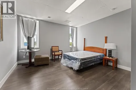 1353 Wellington Avenue Windsor ON N8X 2C1