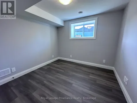 22 Mackenzie John Crescent Brighton ON K0K 1H0