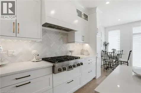 24 Willow Bank Common St. Catharines ON L2S 4C8
