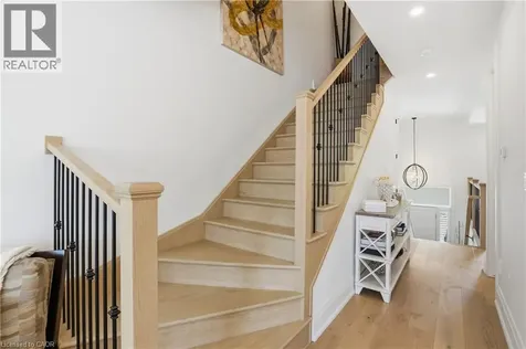24 Willow Bank Common St. Catharines ON L2S 4C8