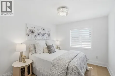 24 Willow Bank Common St. Catharines ON L2S 4C8