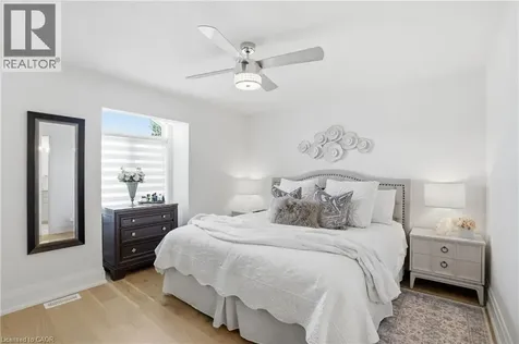 24 Willow Bank Common St. Catharines ON L2S 4C8