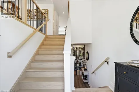 24 Willow Bank Common St. Catharines ON L2S 4C8