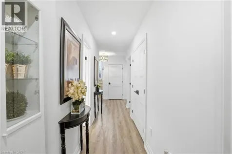 24 Willow Bank Common St. Catharines ON L2S 4C8