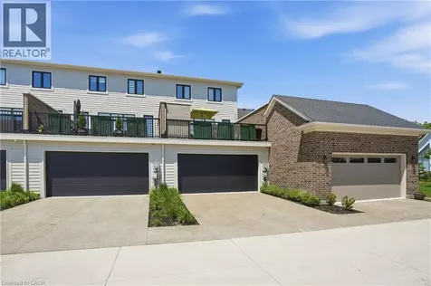 24 Willow Bank Common St. Catharines ON L2S 4C8