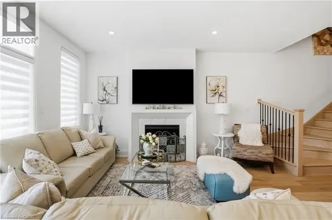 24 Willow Bank Common St. Catharines ON L2S 4C8