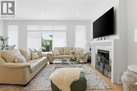 24 Willow Bank Common St. Catharines ON L2S 4C8