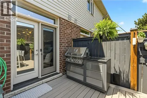 5056 New Street Burlington ON L7L 0H4