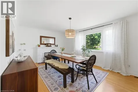 82 Cumming Court Ancaster ON L9G 1V3