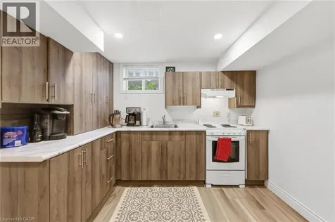 82 Cumming Court Ancaster ON L9G 1V3