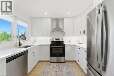 82 Cumming Court Ancaster ON L9G 1V3