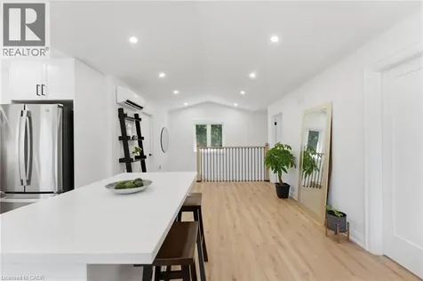 82 Cumming Court Ancaster ON L9G 1V3
