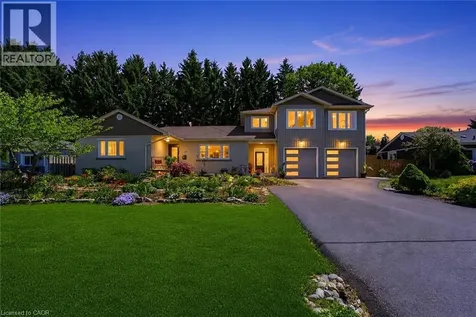82 Cumming Court Ancaster ON L9G 1V3