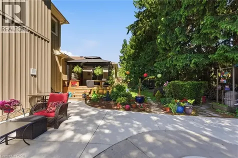 82 Cumming Court Ancaster ON L9G 1V3