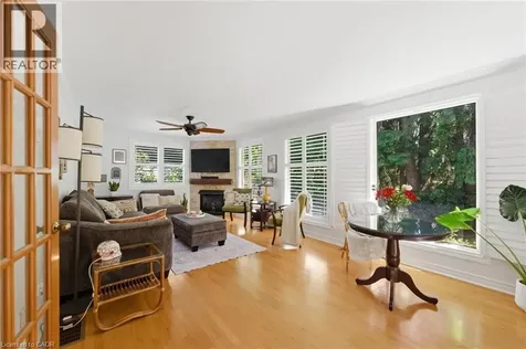82 Cumming Court Ancaster ON L9G 1V3