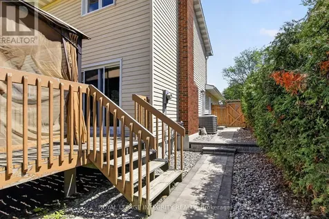 1646 Grey Nuns Drive Ottawa ON K1C 1T7