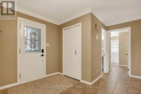 1646 Grey Nuns Drive Ottawa ON K1C 1T7