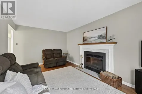 896 Bideford Street Ottawa ON K4A 2L9