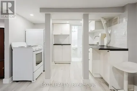 514 Lyon Street North Ottawa ON K1R 5X9
