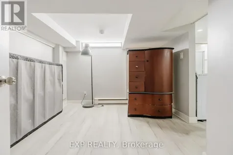 514 Lyon Street North Ottawa ON K1R 5X9