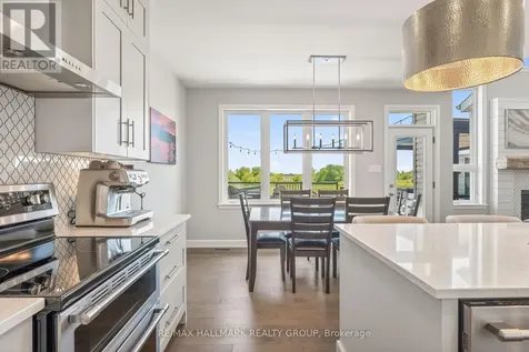 755 Kirkham Crescent Ottawa ON K0A 2Z0