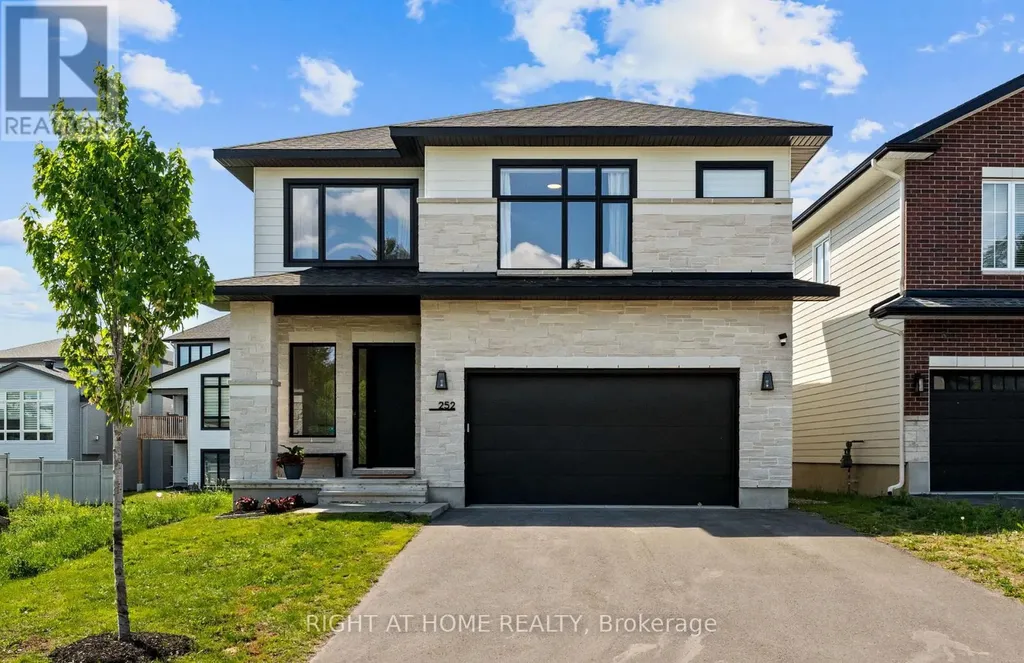 252 Ketchikan Crescent Ottawa ON K2T 0S2