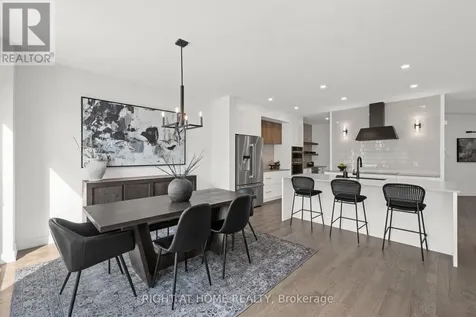 252 Ketchikan Crescent Ottawa ON K2T 0S2