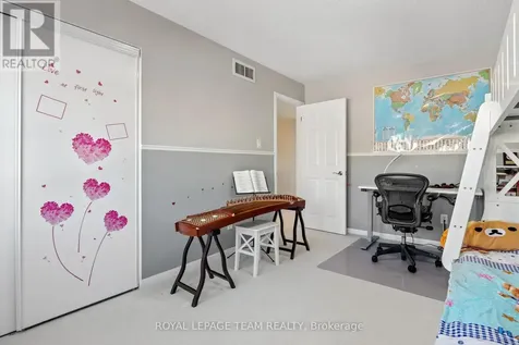 212 Huntsville Drive Ottawa ON K2T 0C6