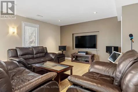 212 Huntsville Drive Ottawa ON K2T 0C6