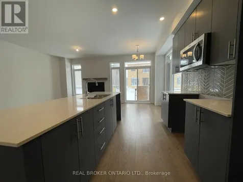 882 Solarium Avenue Ottawa ON K4M 0K5