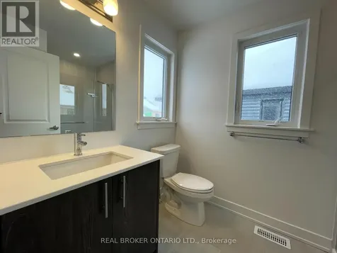 882 Solarium Avenue Ottawa ON K4M 0K5