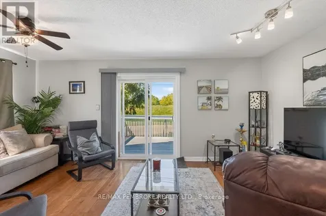 466 Gourley Avenue Pembroke ON K8A 8J5