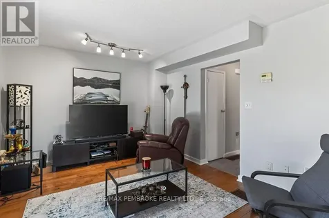 466 Gourley Avenue Pembroke ON K8A 8J5
