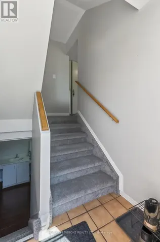 466 Gourley Avenue Pembroke ON K8A 8J5