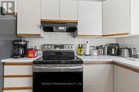 466 Gourley Avenue Pembroke ON K8A 8J5