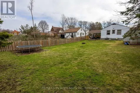 2120 4th Avenue West Owen Sound ON N4K 4Y5