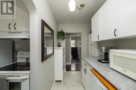 2120 4th Avenue West Owen Sound ON N4K 4Y5