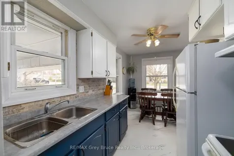 2120 4th Avenue West Owen Sound ON N4K 4Y5